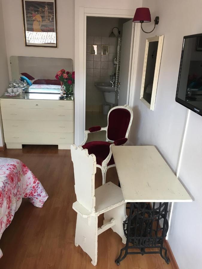 Affittacamere Arco Polinori Foligno Dış mekan fotoğraf